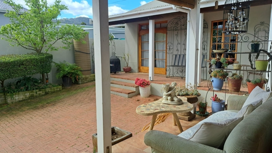 4 Bedroom Property for Sale in Caledon Western Cape